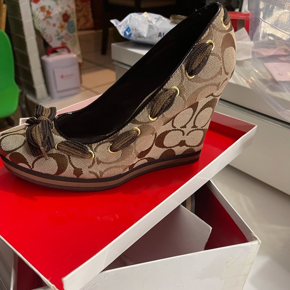 Women’s Coach wedges - Picture 2 of 8